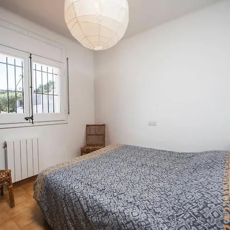 Villa Jolie Vue - 100km Au Nord De Barcelone -