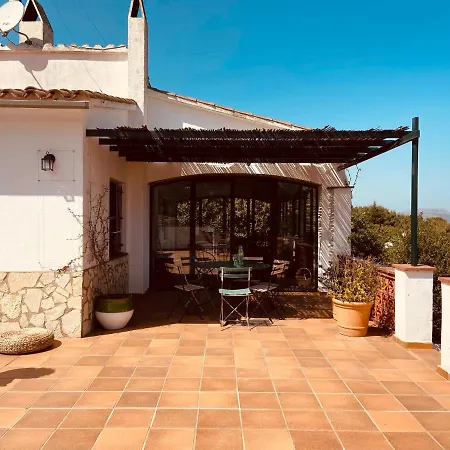 Jolie Vue - 100km Au Nord De Barcelone - Villa *
